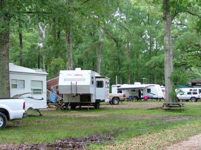 Hidden Oaks Family Campground