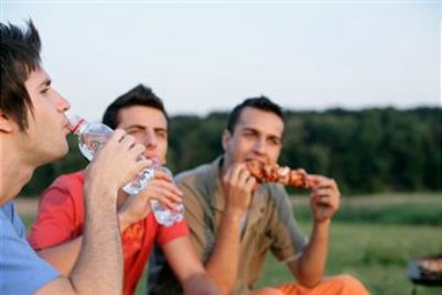 7 Tips to Avoid Dehydration During Camping