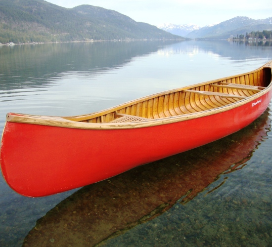 canoe vs. kayak